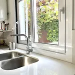 Loft Centrico De Diseno En Con Patio *