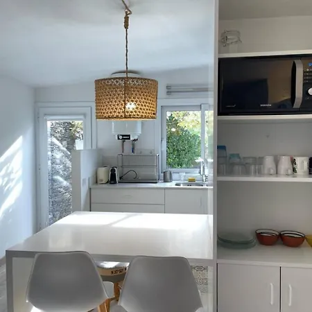 아파트 Loft Centrico De Diseno En Con Patio 카다케스