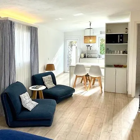 Loft Centrico De Diseno En Con Patio شقة *
